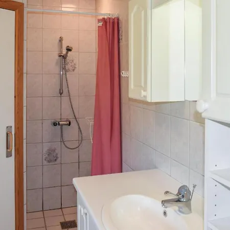 3 Bedroom Lovely In