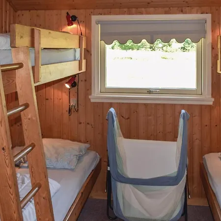 度假居 3 Bedroom Lovely Home In Humble Nordenbro Vesteregn