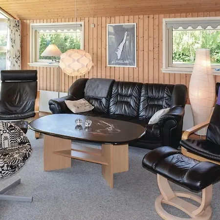 Holiday home 3 Bedroom Lovely In